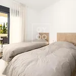 Appartement Amalia Garden Groundfloor Retreat, Heated Pool, Near And Sea, By Oyoostays *