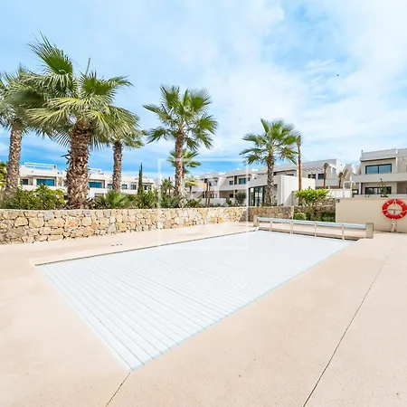 Amalia Garden Groundfloor Retreat, Heated Pool, Near And Sea, By Oyoostays Apartment Torrevieja