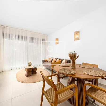 Amalia Garden Groundfloor Retreat, Heated Pool, Near And Sea, By Oyoostays *