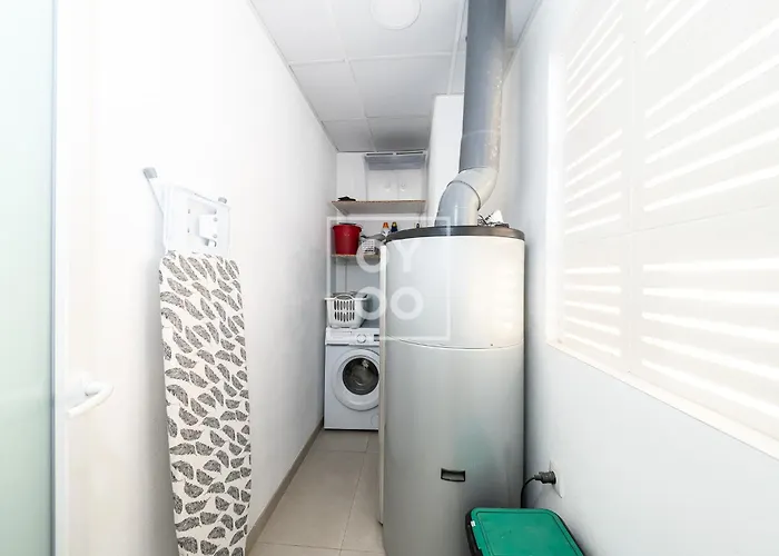 Amalia Garden Groundfloor Retreat, Heated Pool, Near And Sea, By Oyoostays *